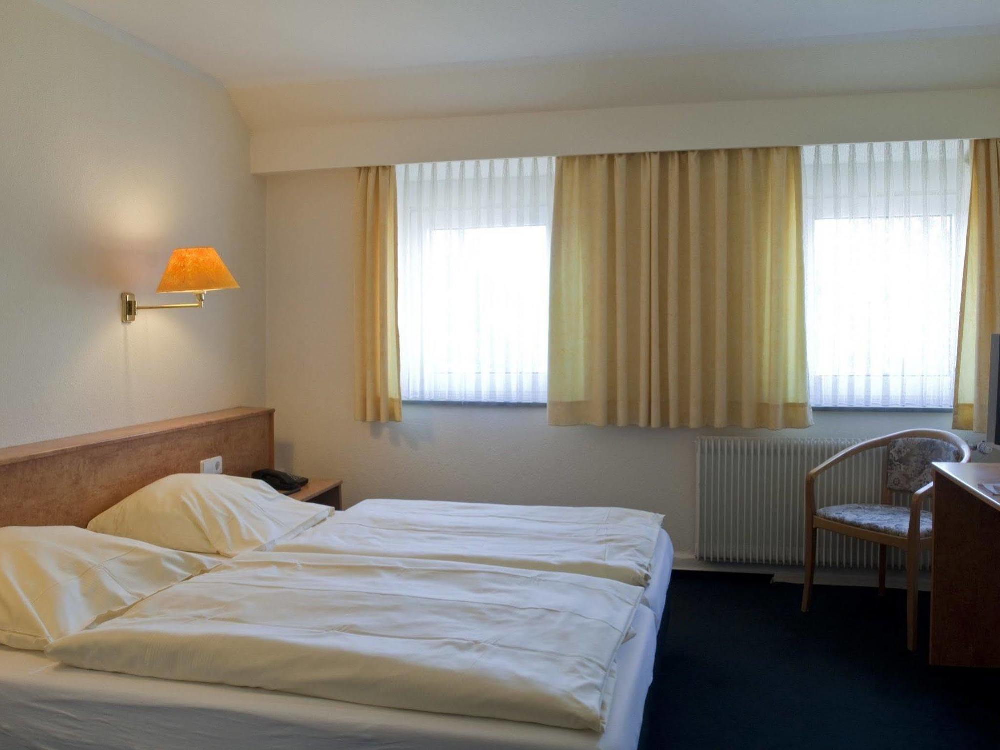 Büscher's Hotel und Restaurant Bielefeld Zimmer foto